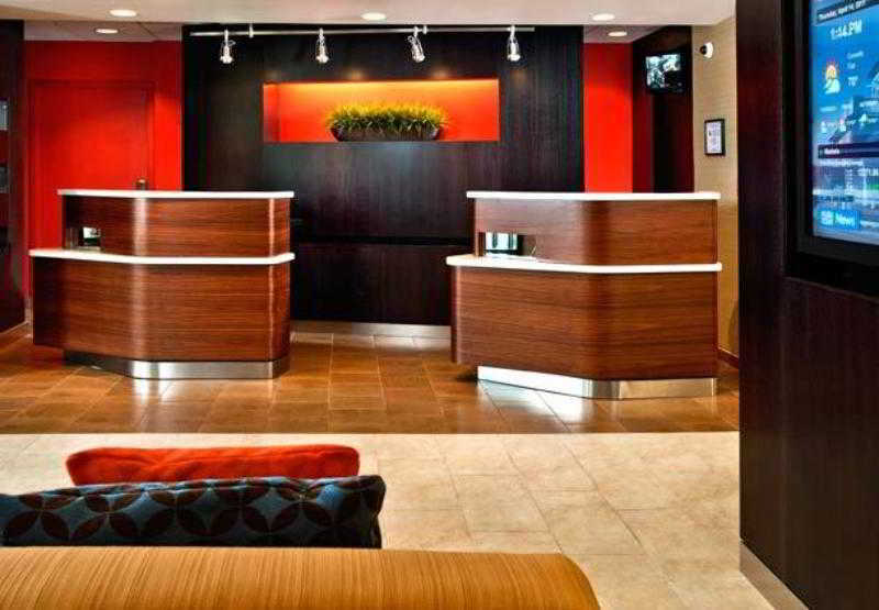 Courtyard By Marriott Фейетвилл Экстерьер фото