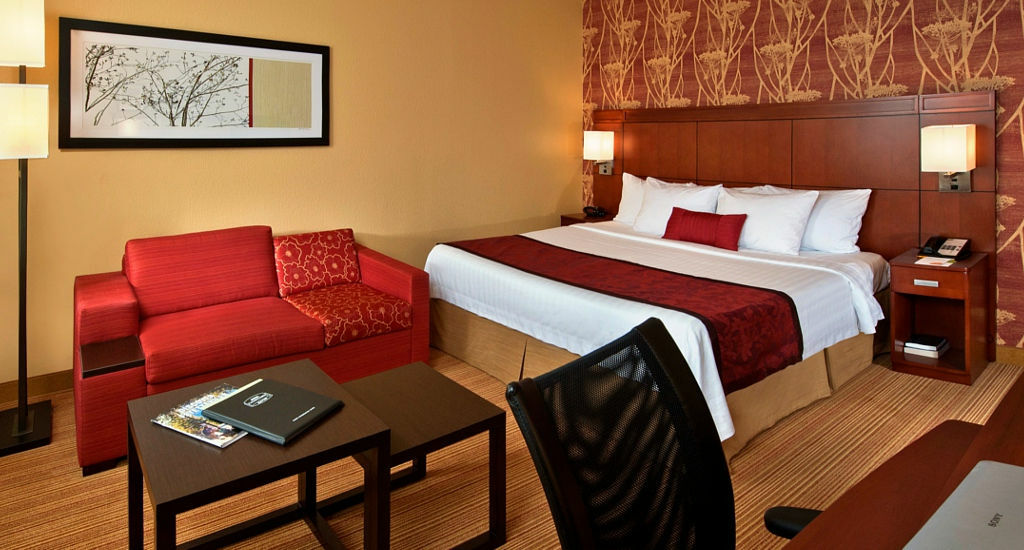 Courtyard By Marriott Фейетвилл Номер фото